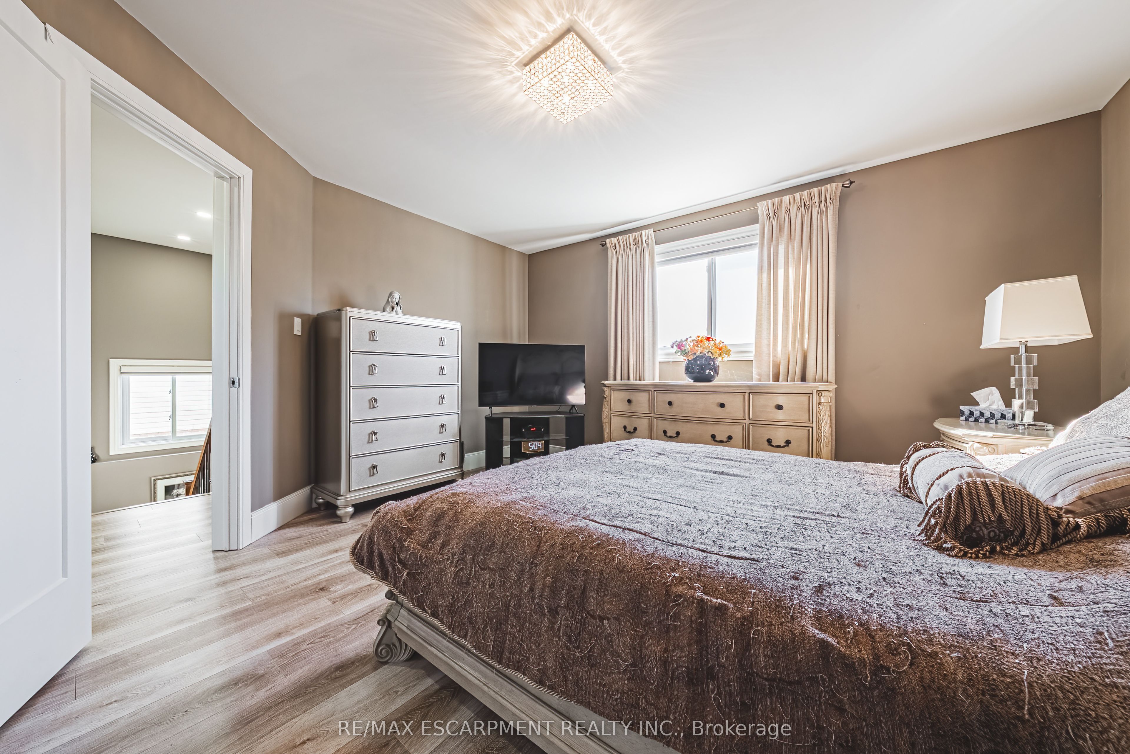 103 Broughton Avenue