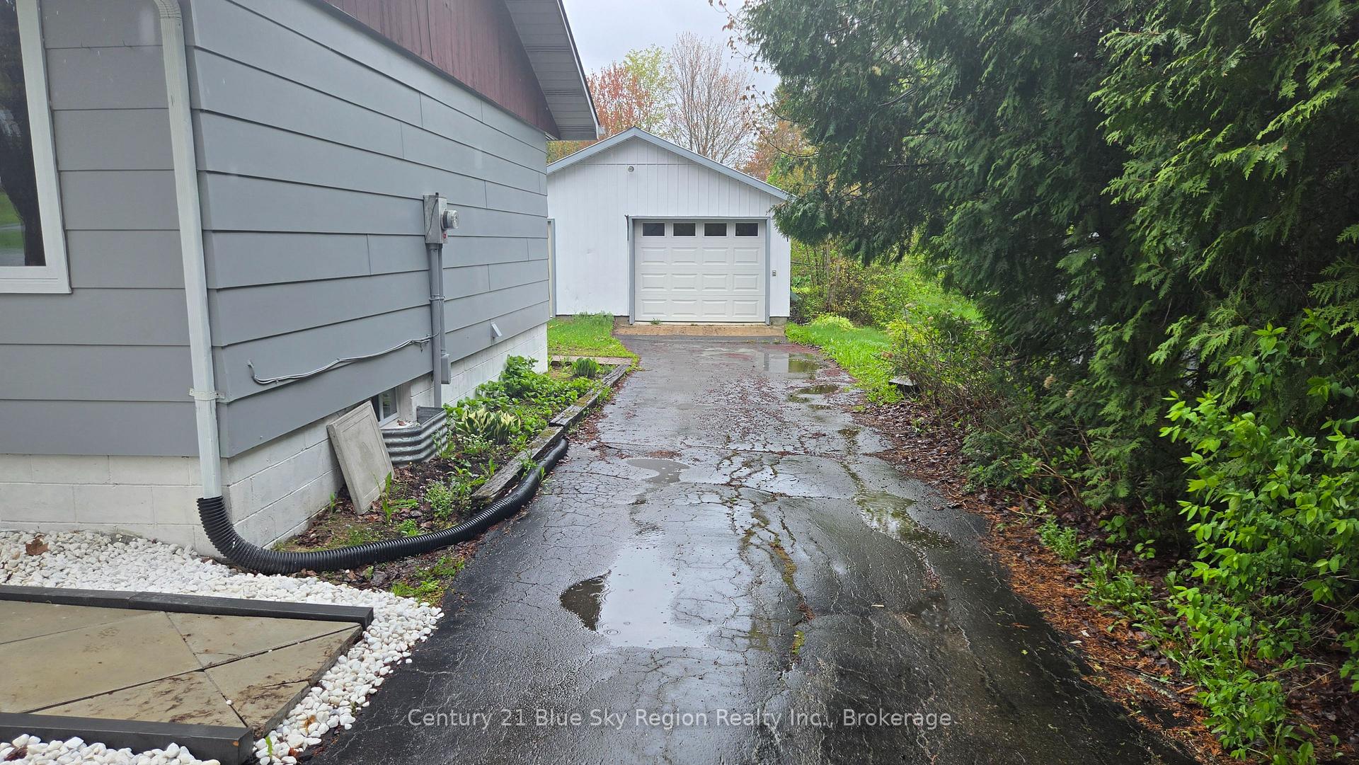 47 John Street ; MLS ID: X12060044
