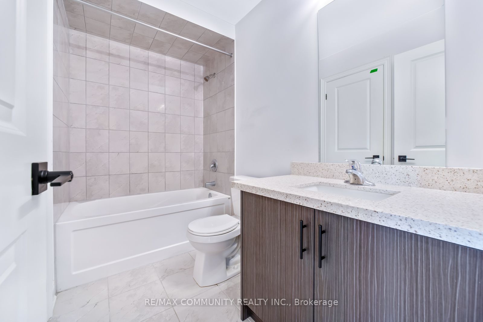 16 Alan Williams Trail