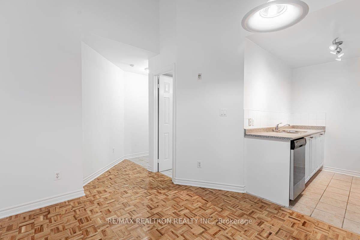 1401 Dupont Street, #116
