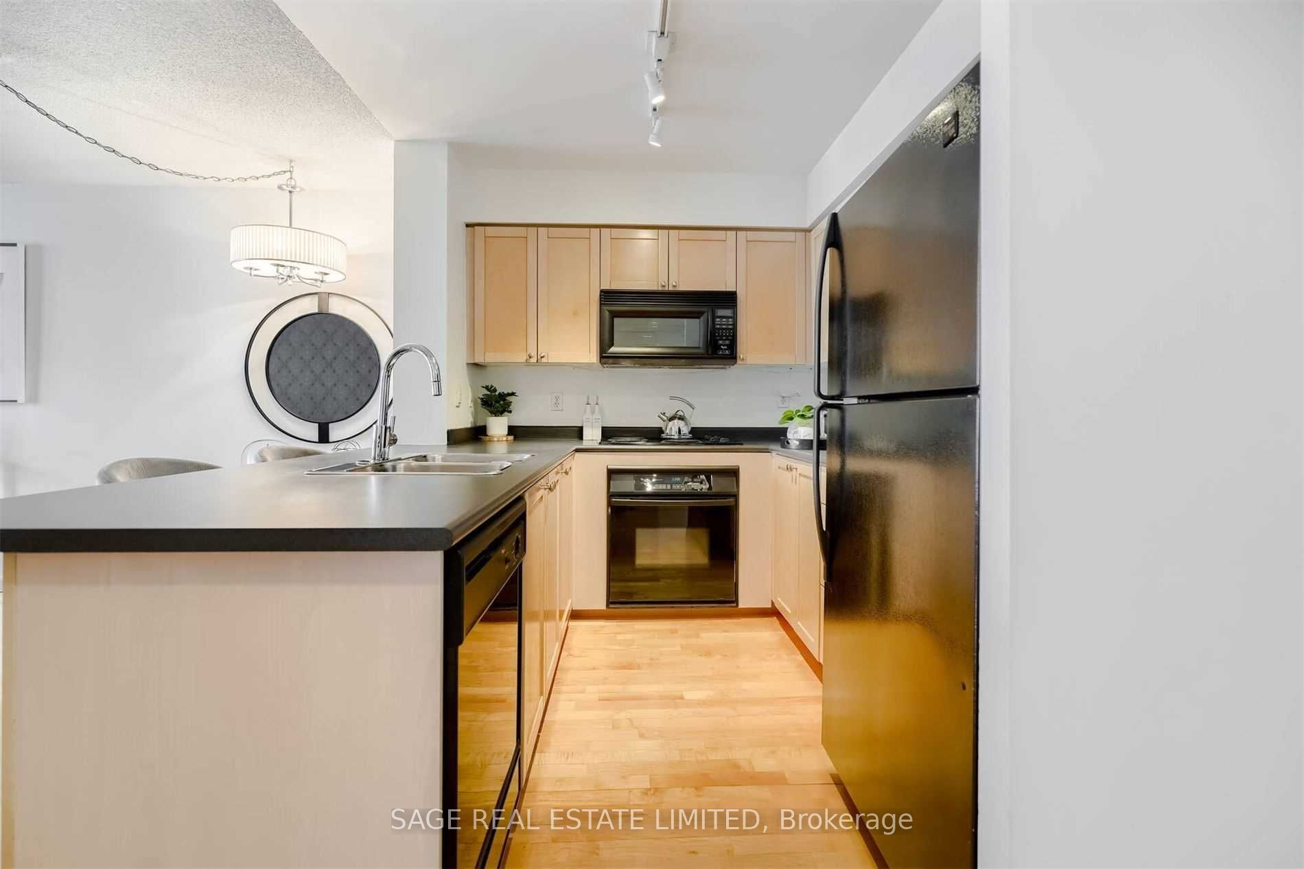 311 Richmond Street E, #605