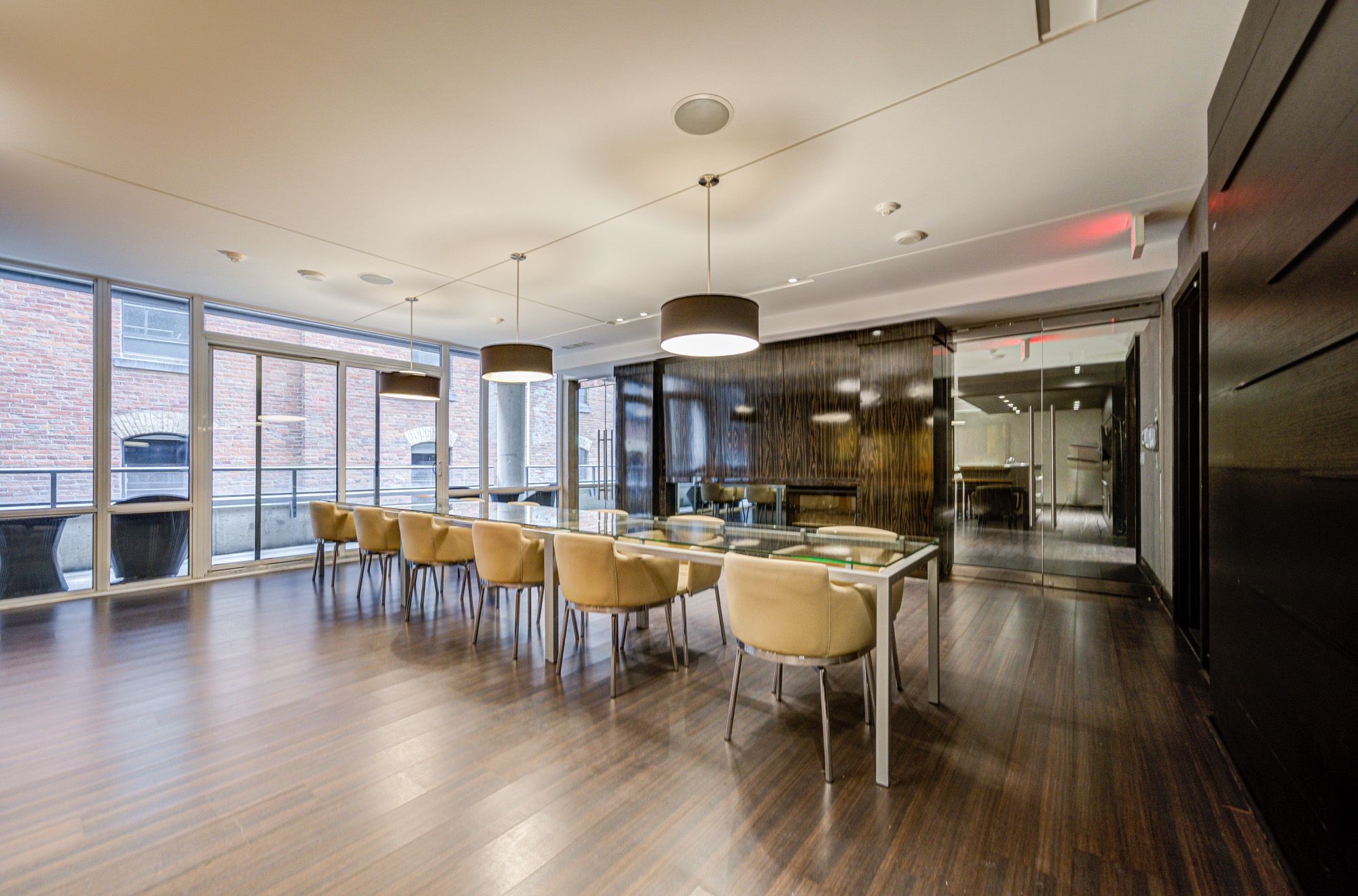 478 King Street W 318