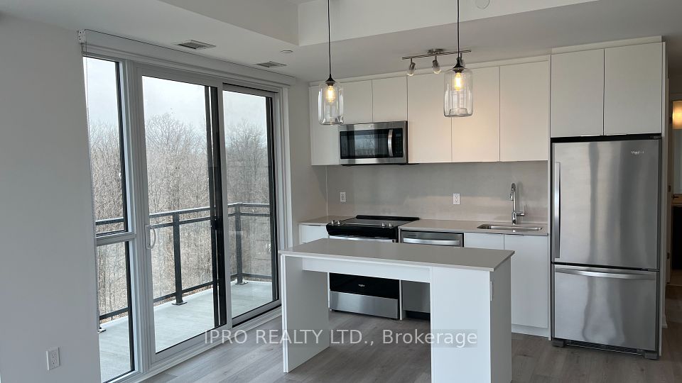 760 Whitlock