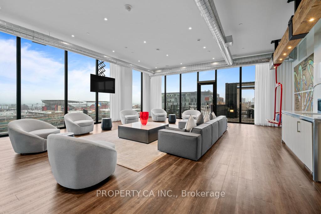 3 Bedrooms Condo at 135 East Liberty, Toronto For sale