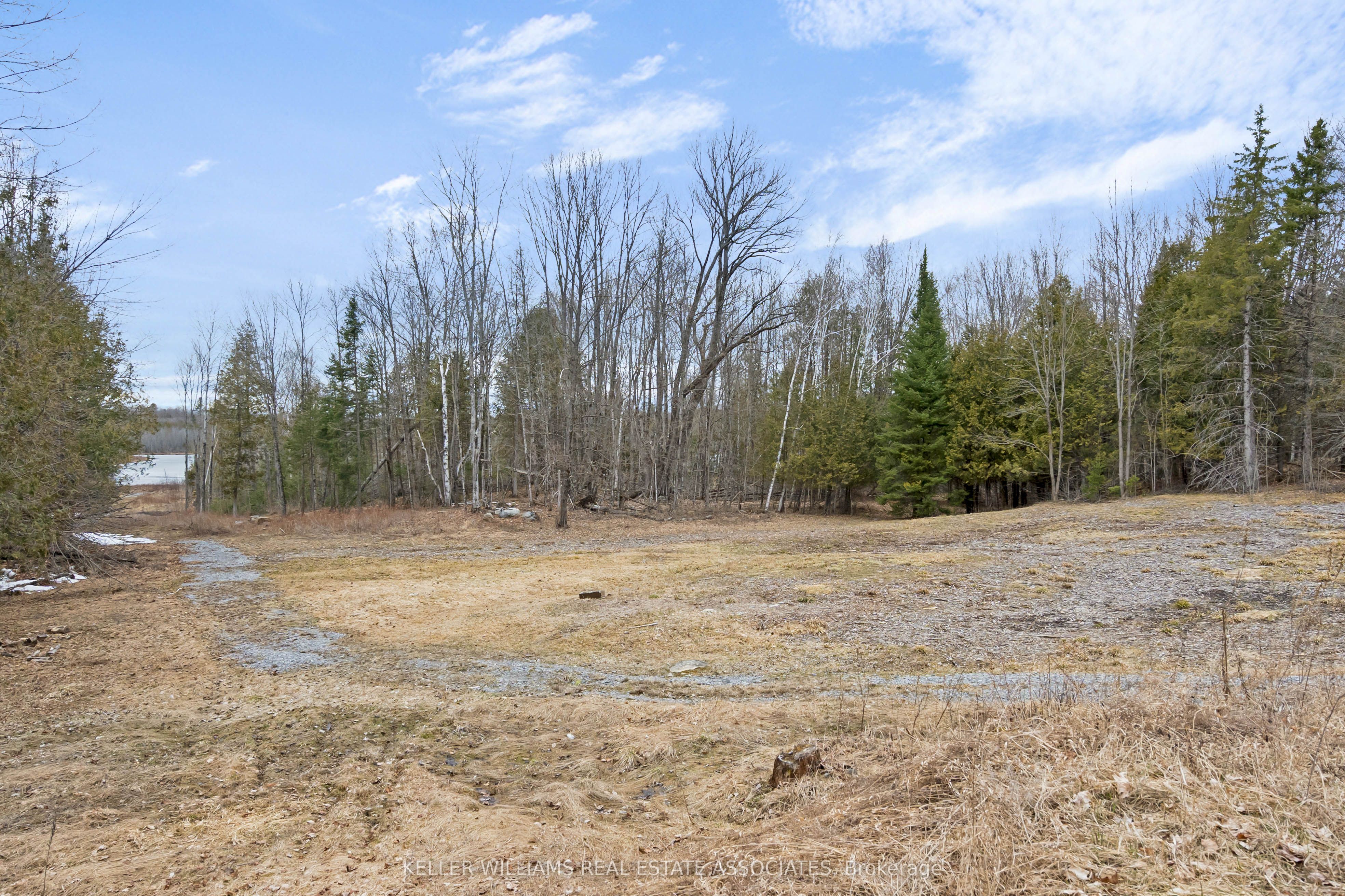 1713 Weslemkoon Lake Road, Limerick, ON K0L 1W0