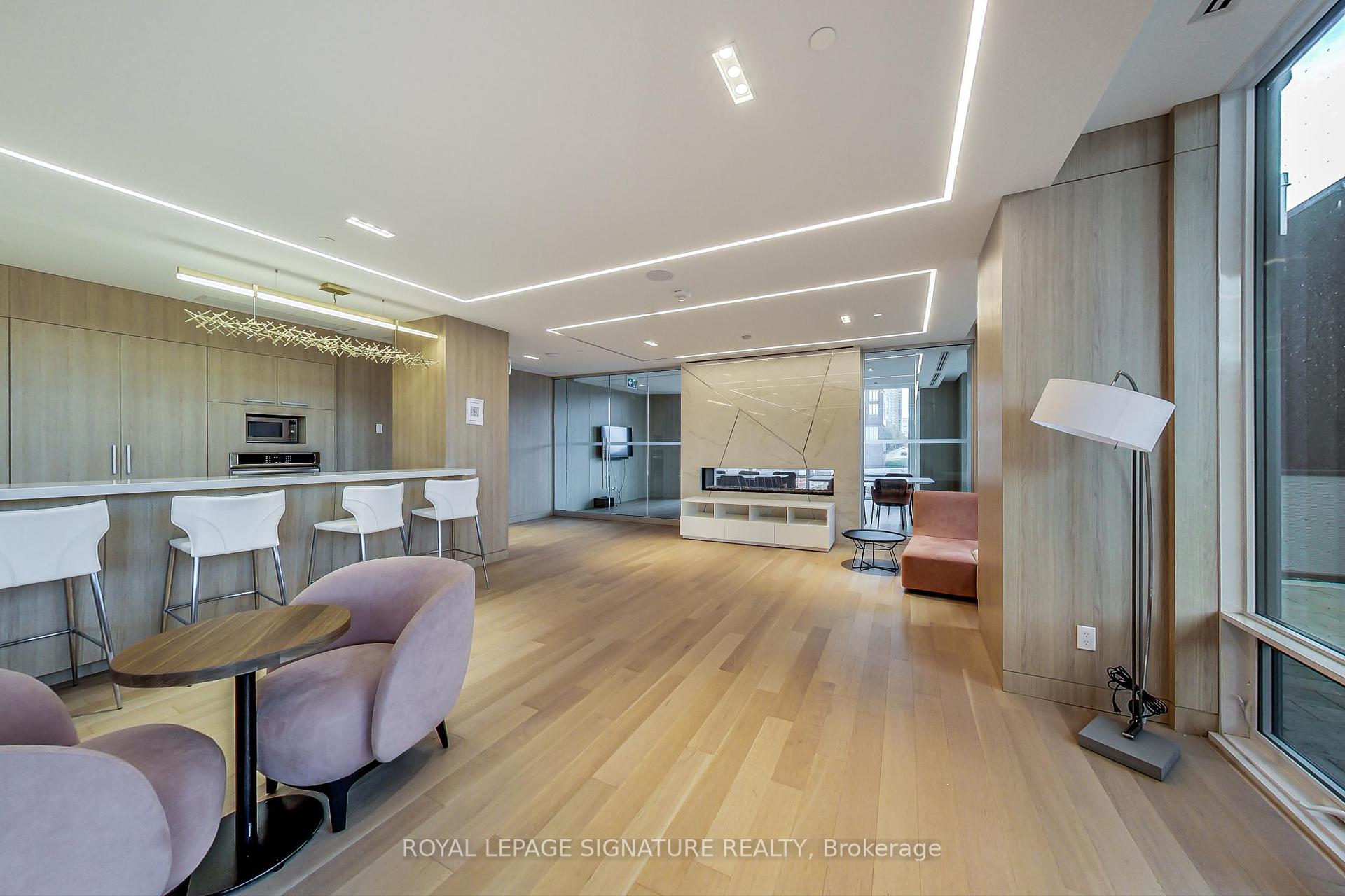 2 Bedrooms Condo at 50 Ordnance, Toronto For sale