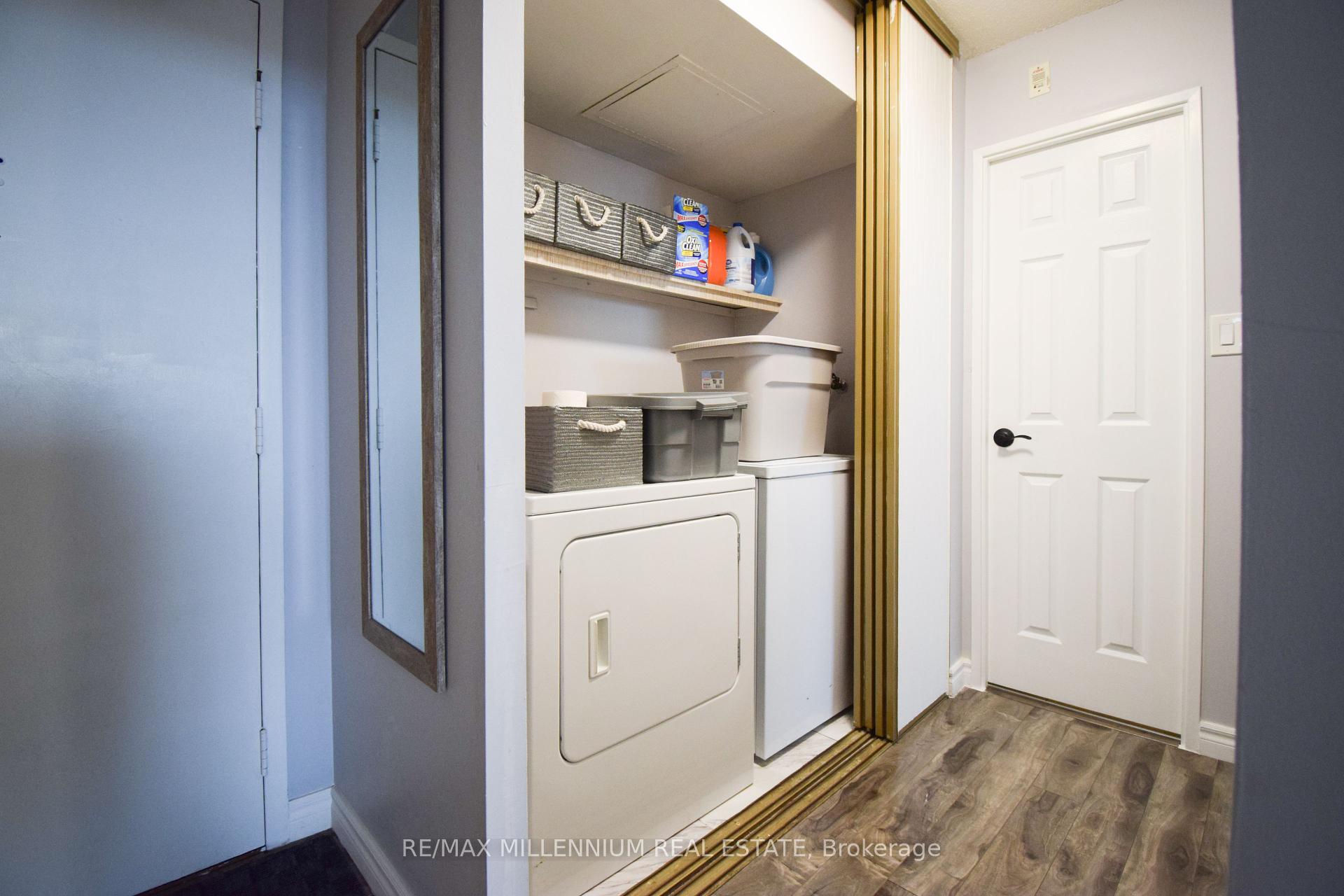 2 Bedrooms Condo at 1425 Ghent,  Burlington For sale