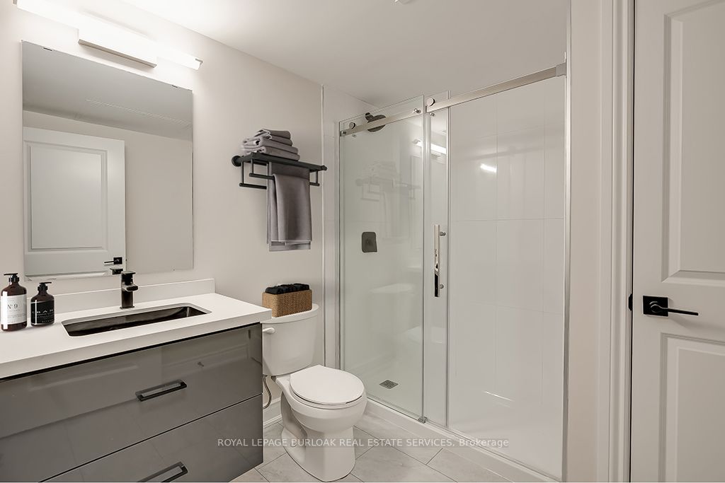 261 King Street E, #0C