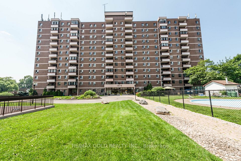 1615 Bloor