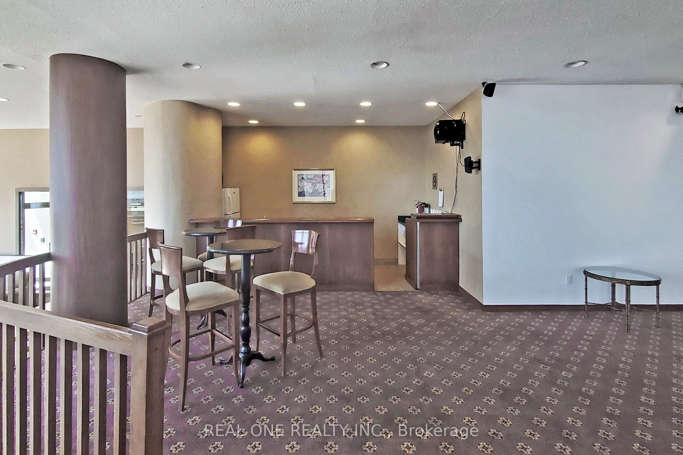 1055 Bay Street, #1816