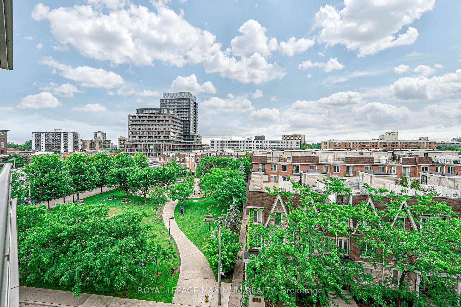 1 Bedroom Condo at 38 Joe Shuster, Toronto For sale