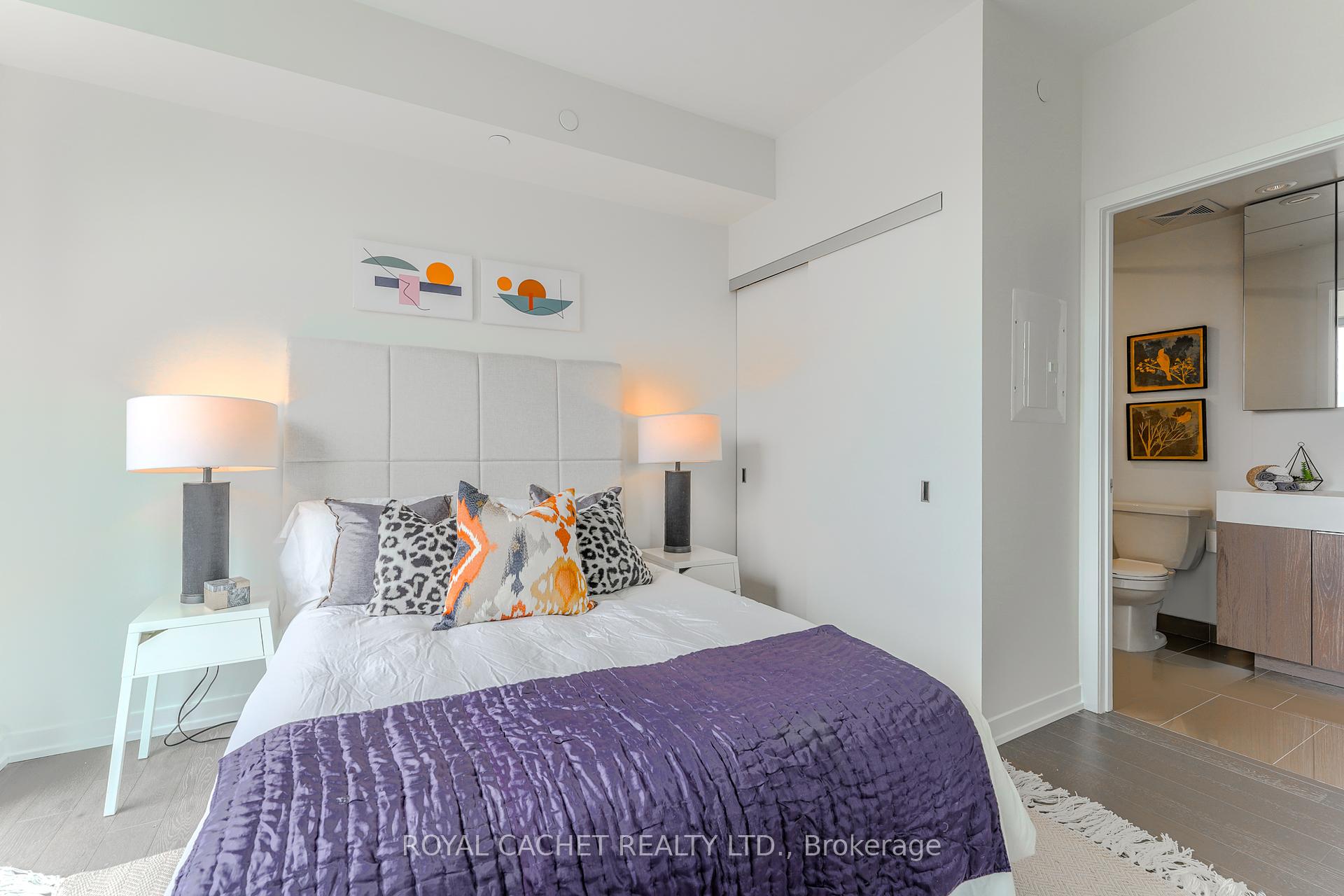 2 Bedrooms Condo at 15 Lower Jarvis, Toronto For sale