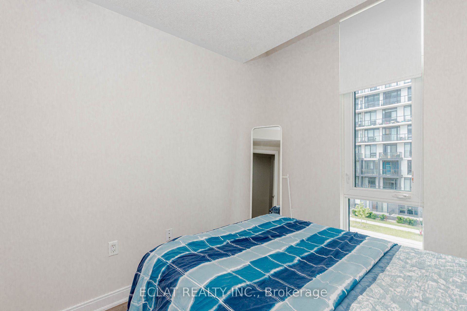 100 Dufay Road, #100