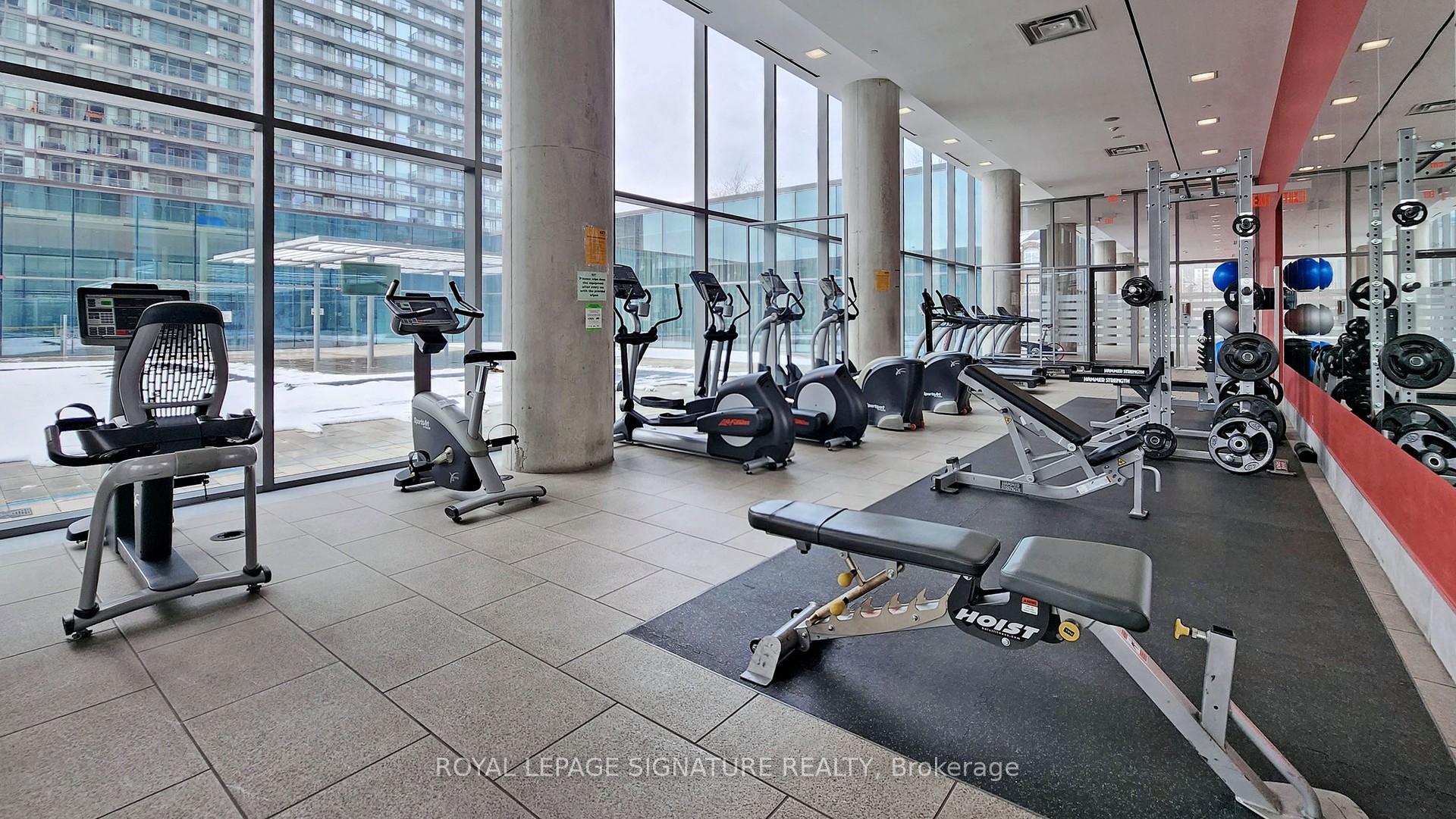 2 Bedrooms Condo at 105 The Queensway, Toronto For sale