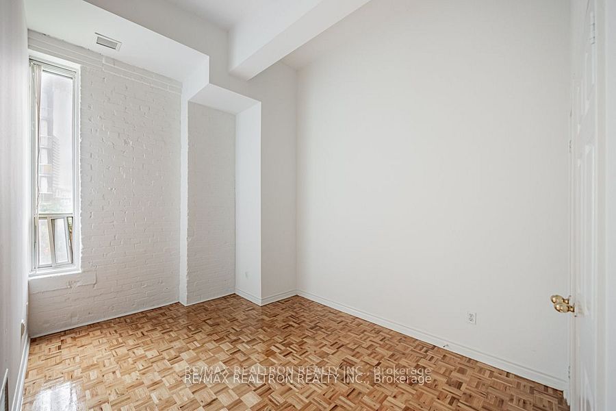 1401 Dupont Street, #225
