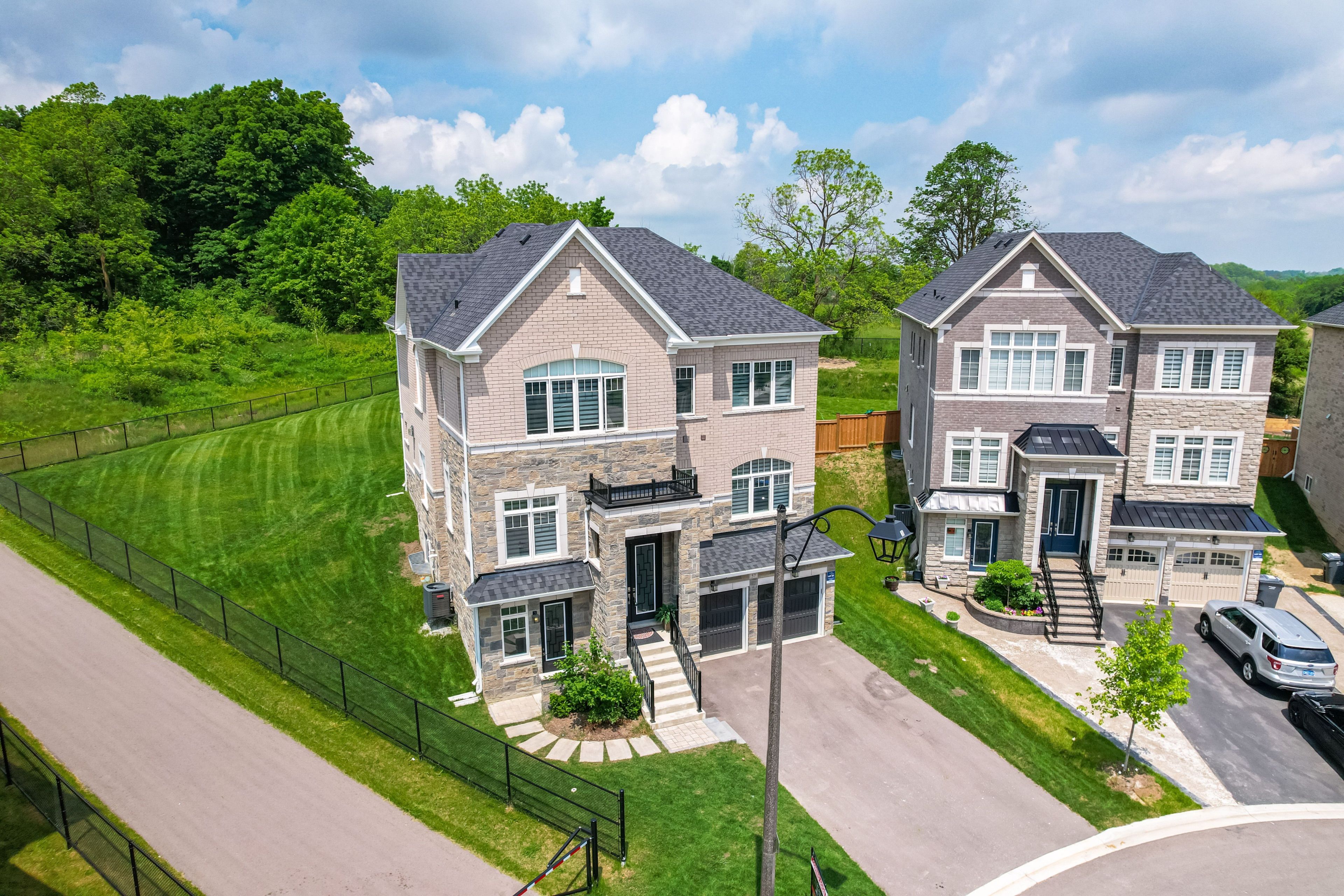57 Arthur Griffin Crescent