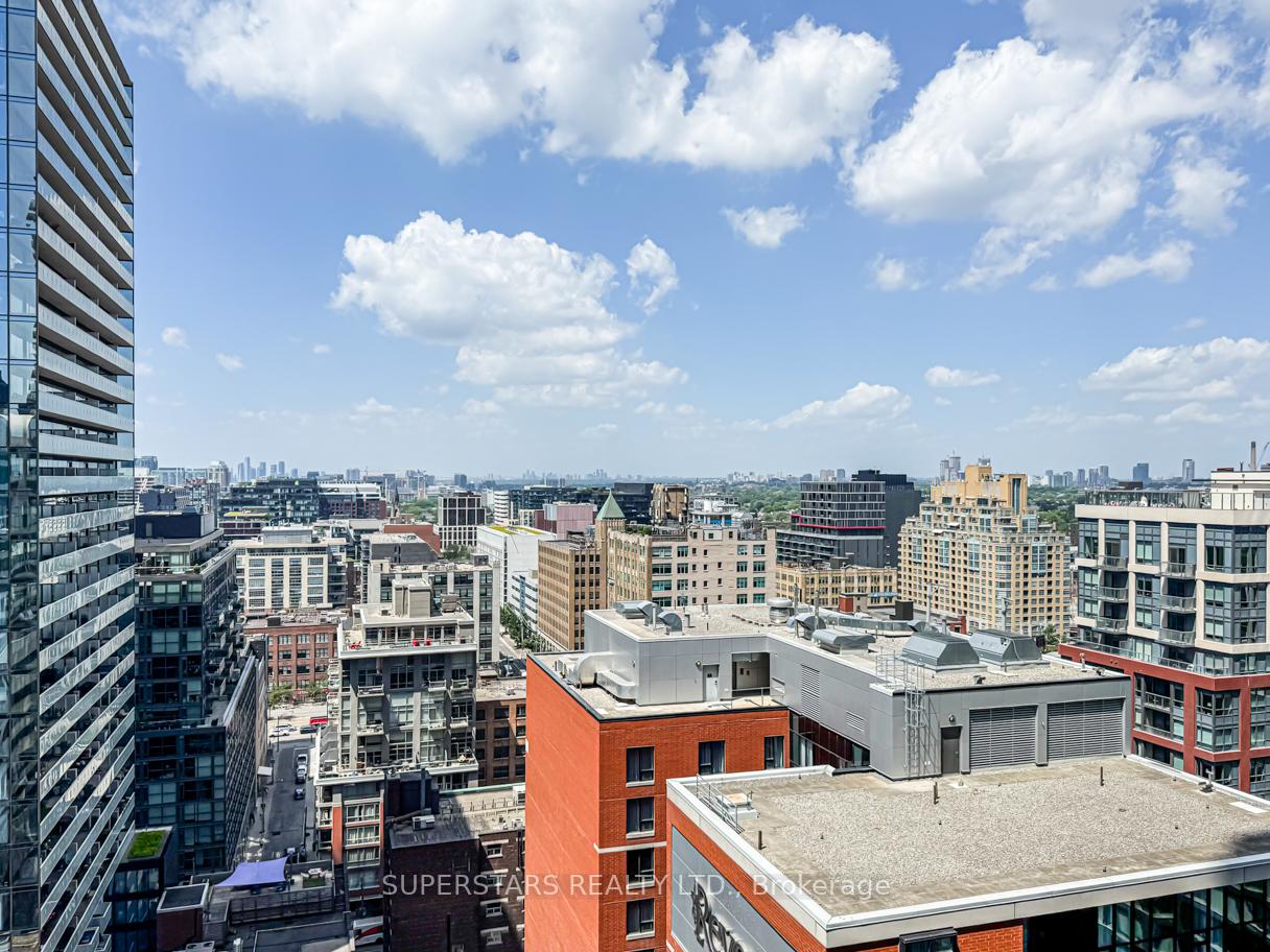 1 Bedroom Condo at 87 Peter, Toronto For sale
