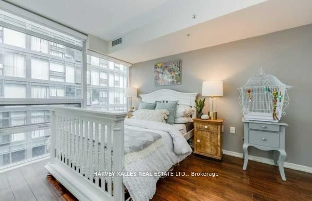 36 Lisgar Street 1706W