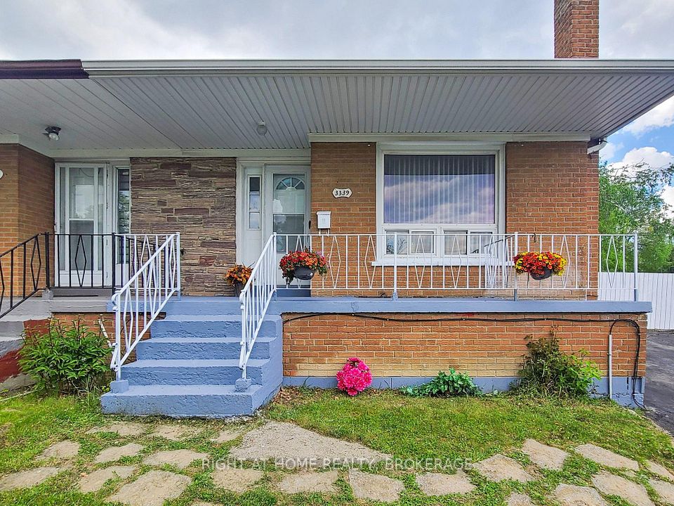 3339 Victory Crescent, Mississauga, ON L4T 1M2
