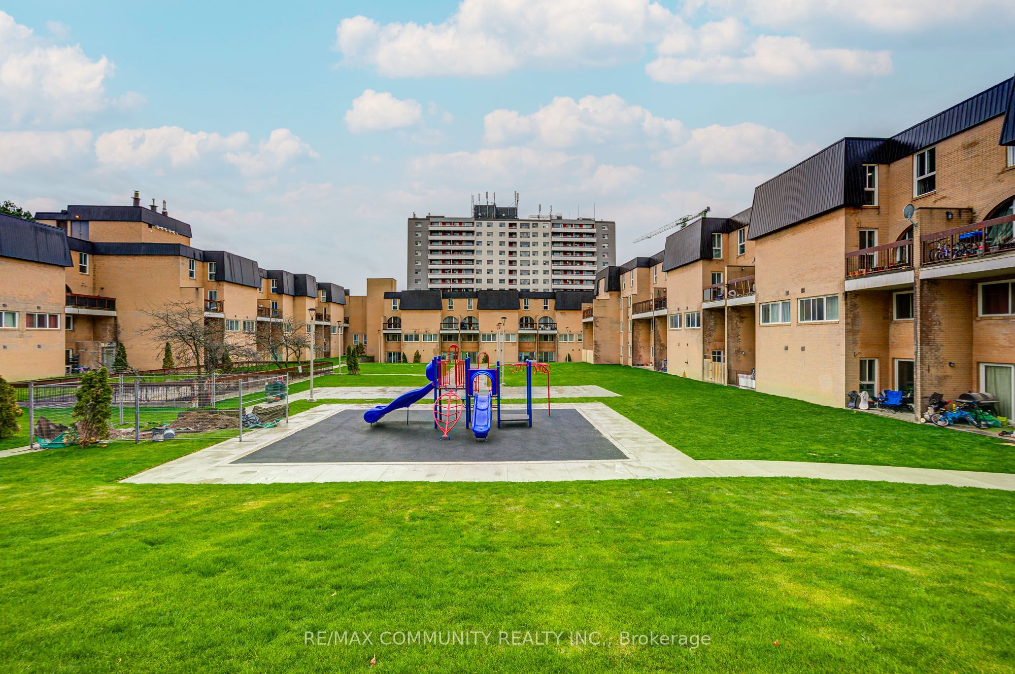 100 Mornelle Court, #1078