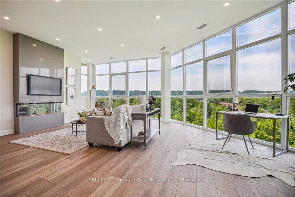 2 Bedrooms Condo at 2750 KING,  Hamilton For sale