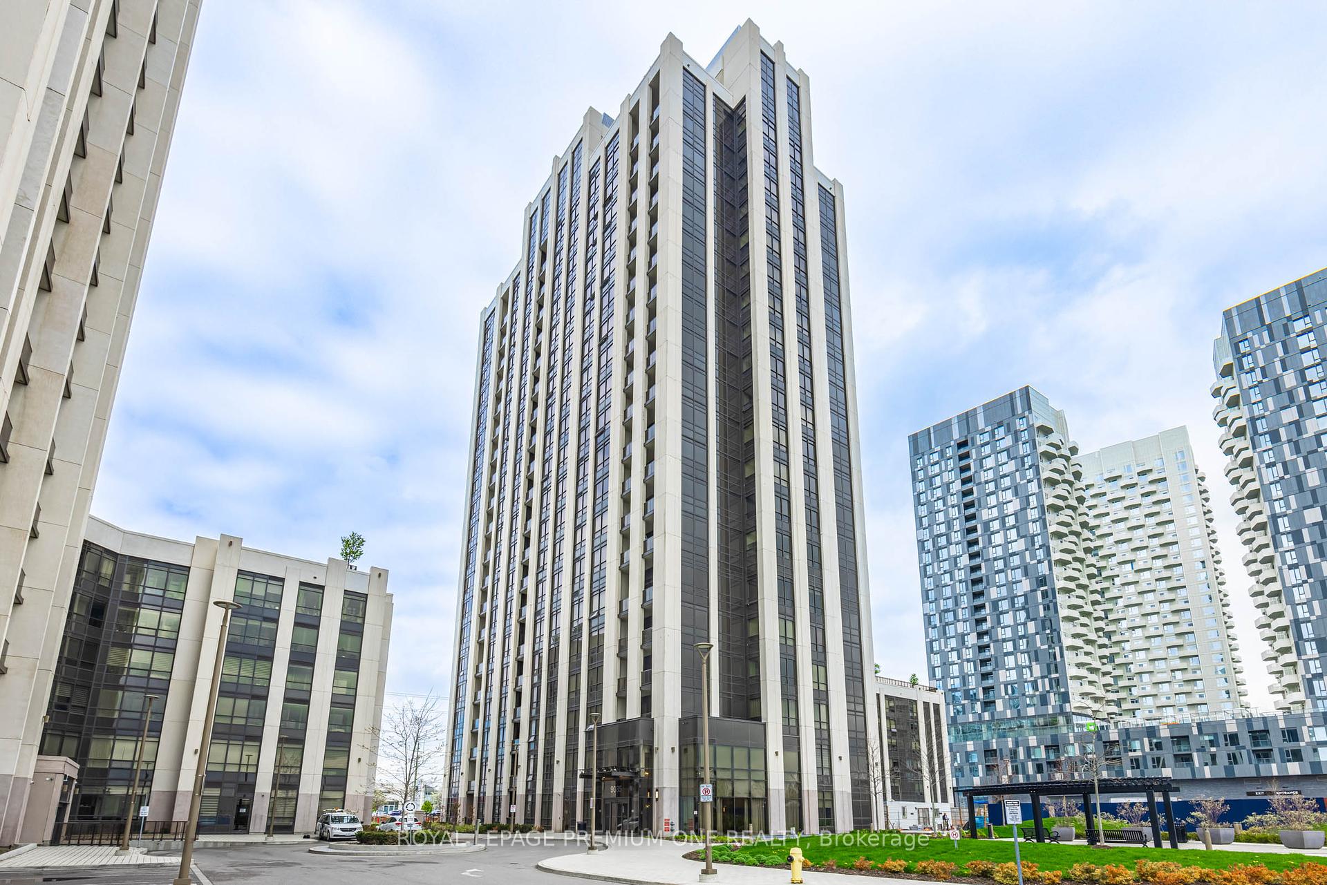 3 Bedrooms Condo at 9085 Jane, Vaughan For sale