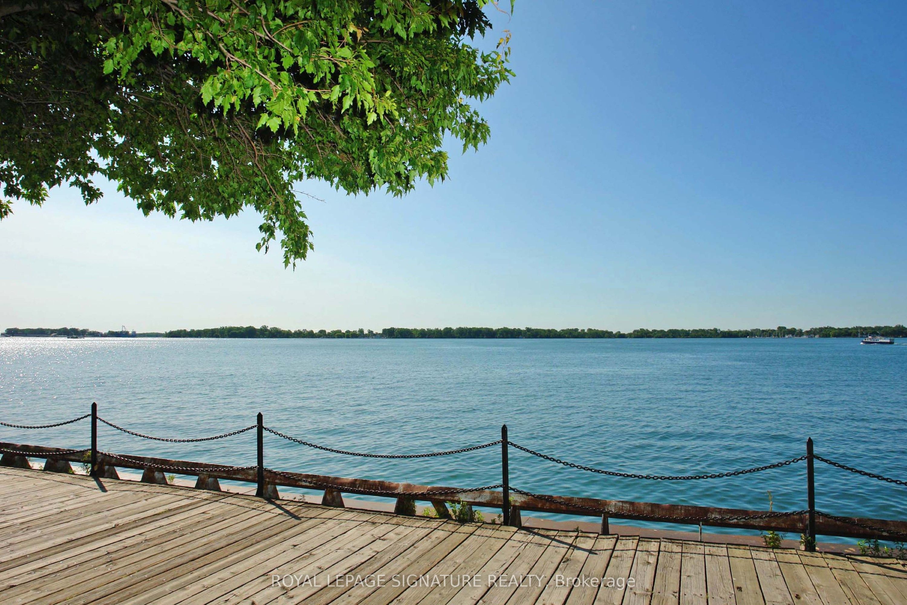99 Harbour Square, #1812