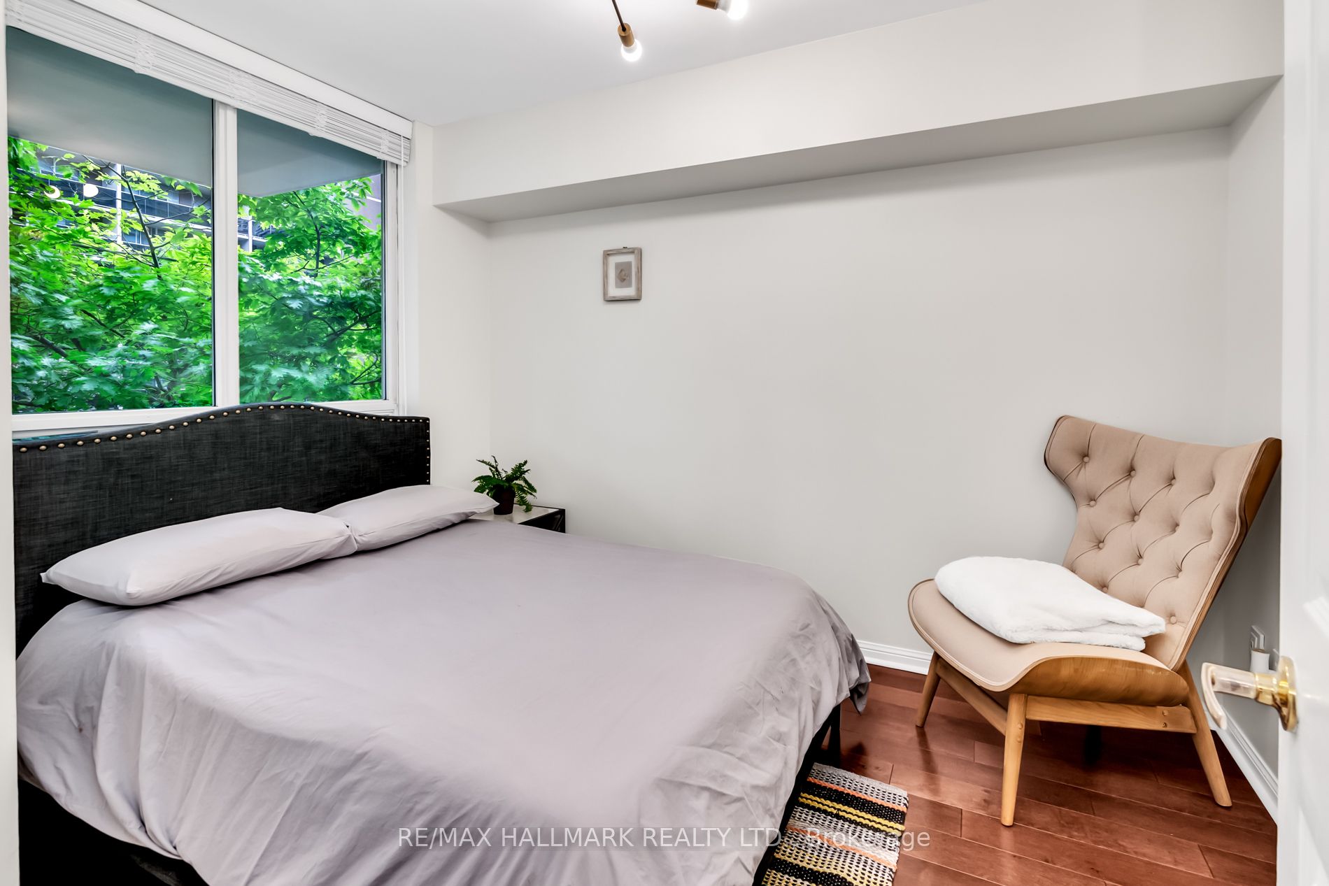 188 Redpath Avenue, #207