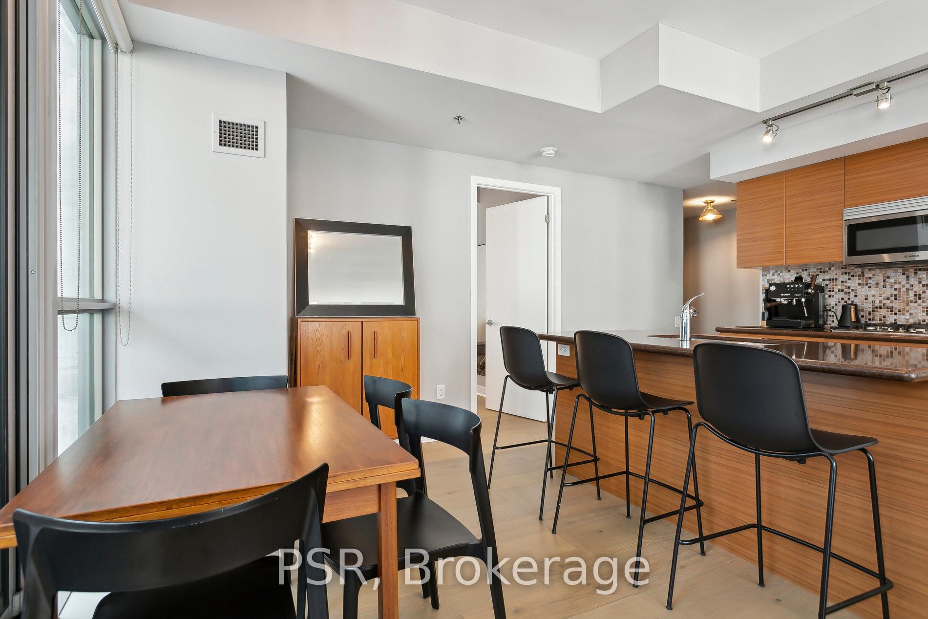 2 Bedrooms Condo at 375 King, Toronto For sale