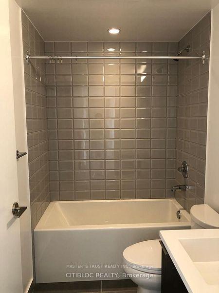 2 Bedrooms Condo at 203 College, Toronto For sale