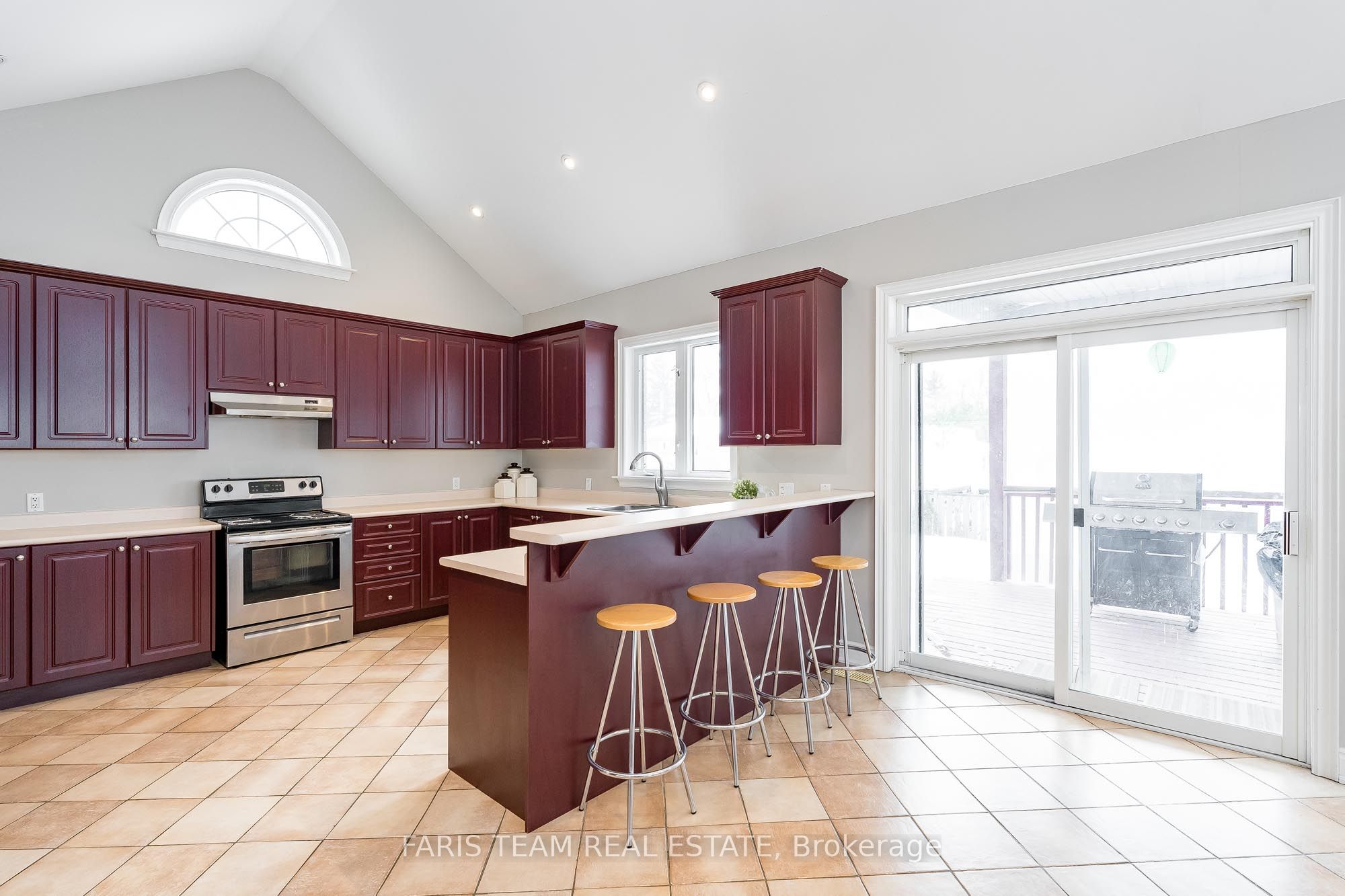 8 Elm Drive, Wasaga Beach Wasaga Beach