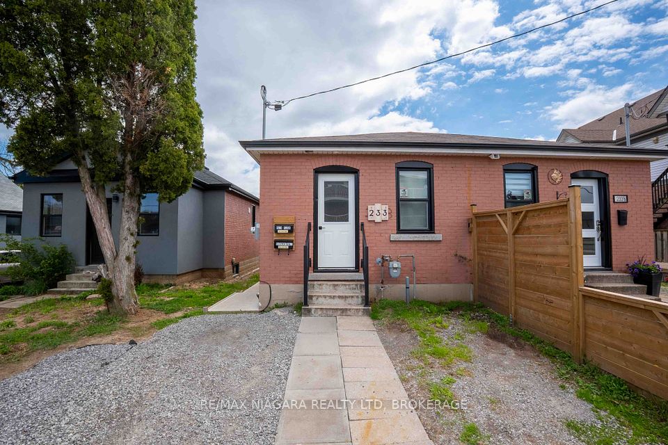 233 PELHAM