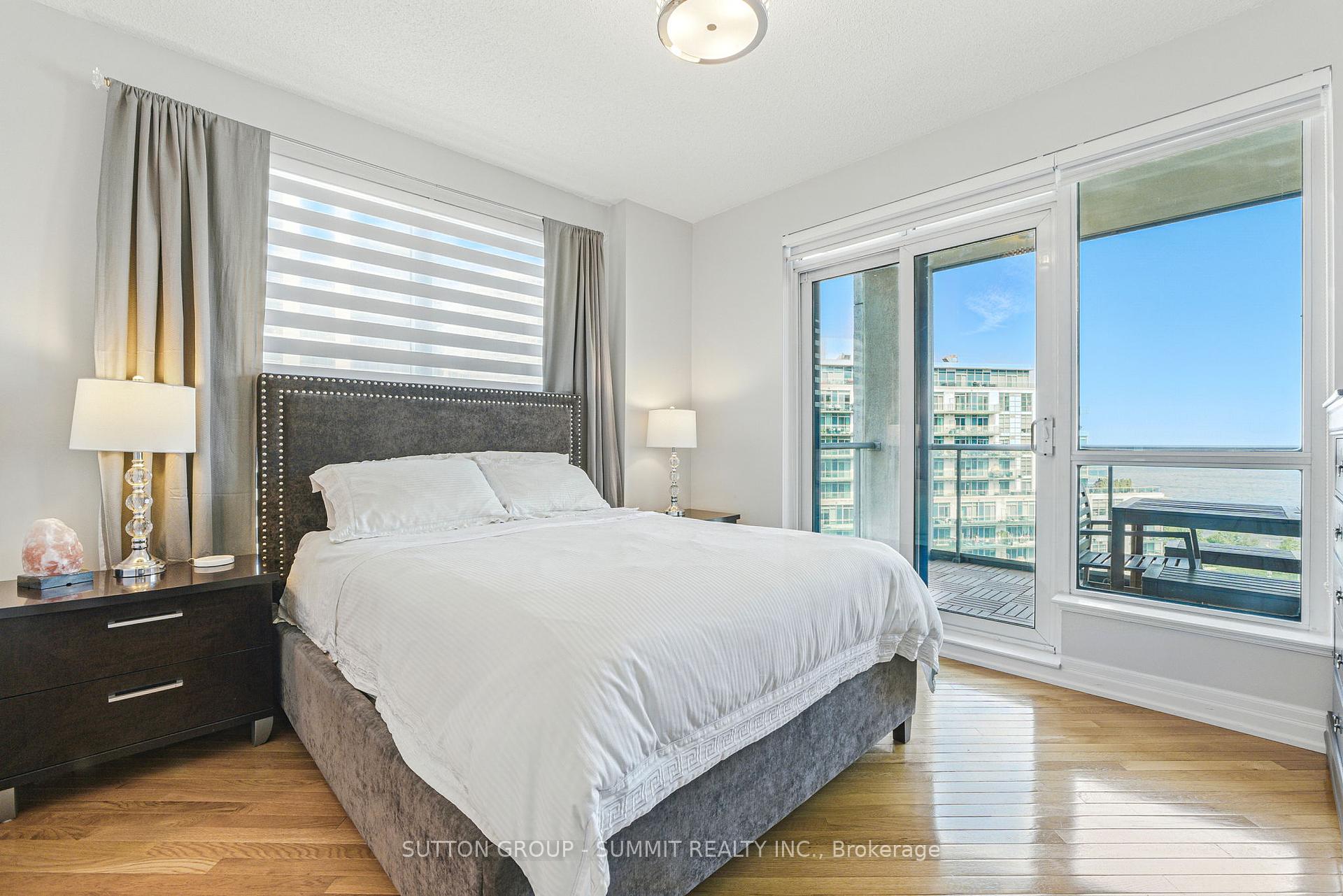 2 Bedrooms Condo at 2083 Lake Shore, Toronto For sale