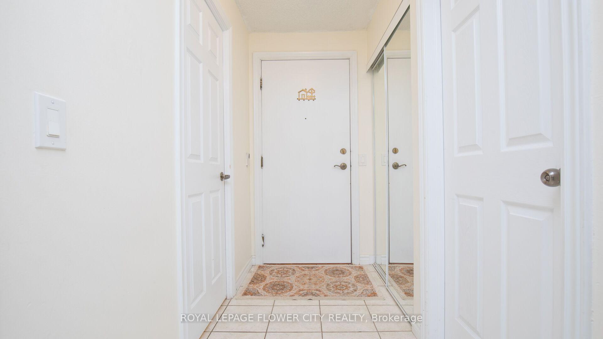 2 Bedrooms Condo at 700 Humberwood, Toronto For sale