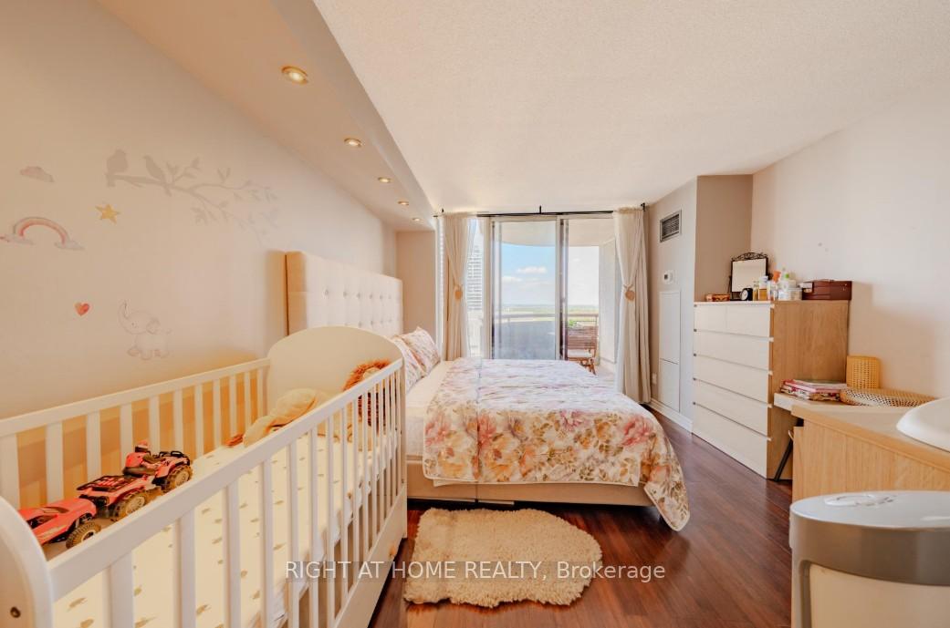 3 Bedrooms Condo at 5765 Yonge, Toronto For sale