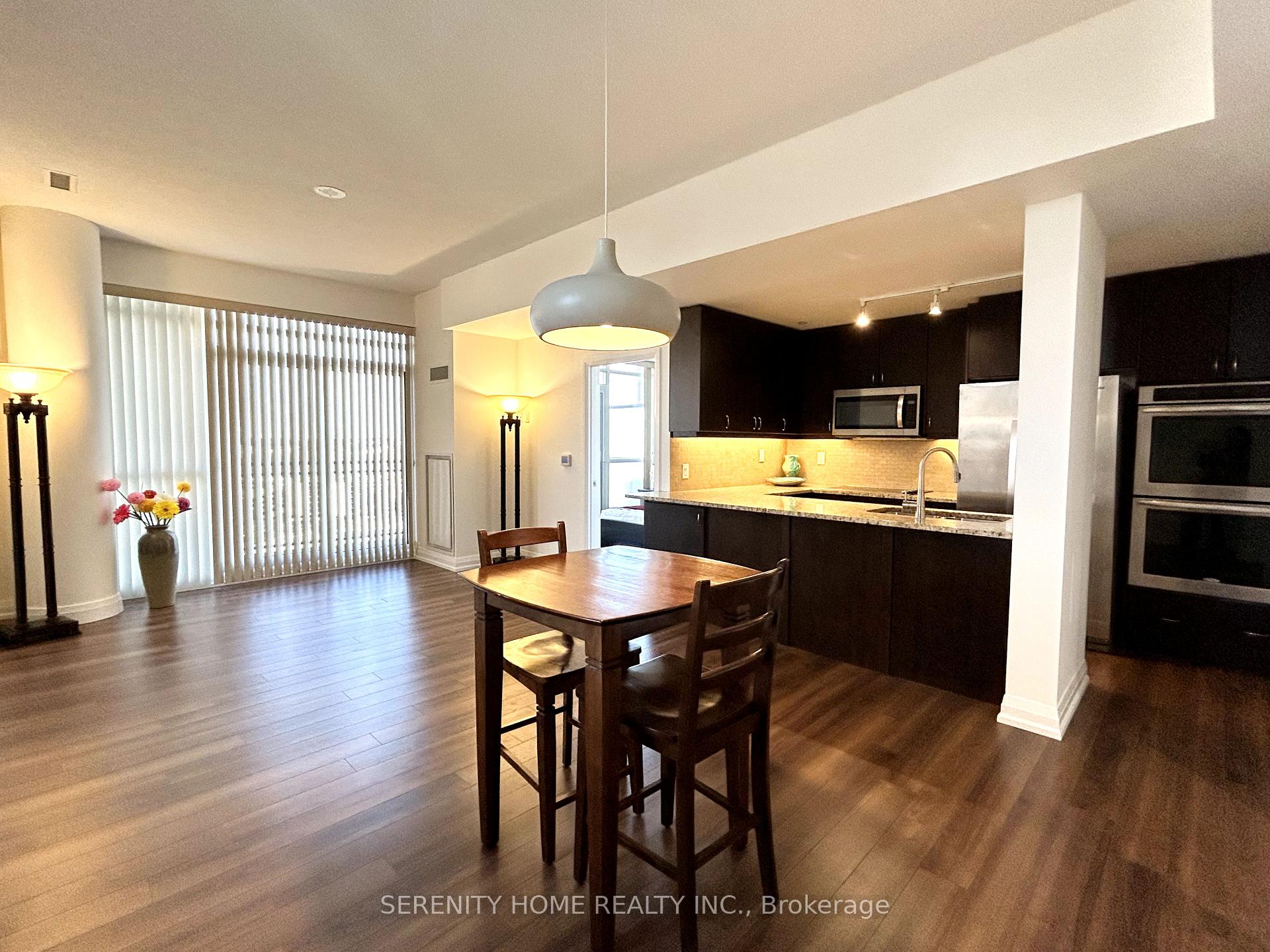 3 Bedrooms Condo at 85 The Donway,  Toronto For sale