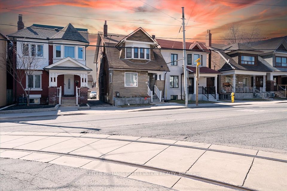 172 Oakwood