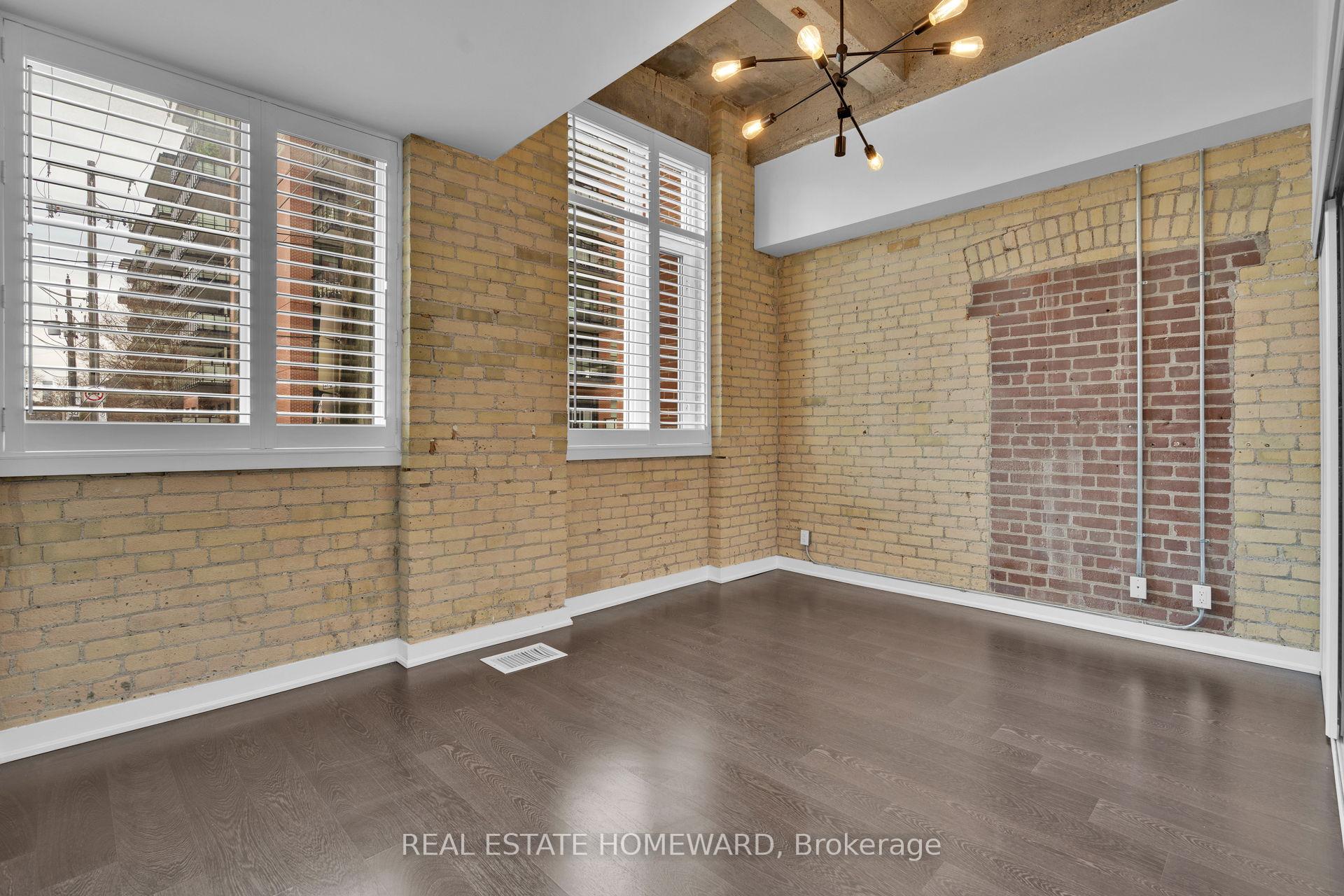 2 Bedrooms Condo at 201 Carlaw, Toronto For sale