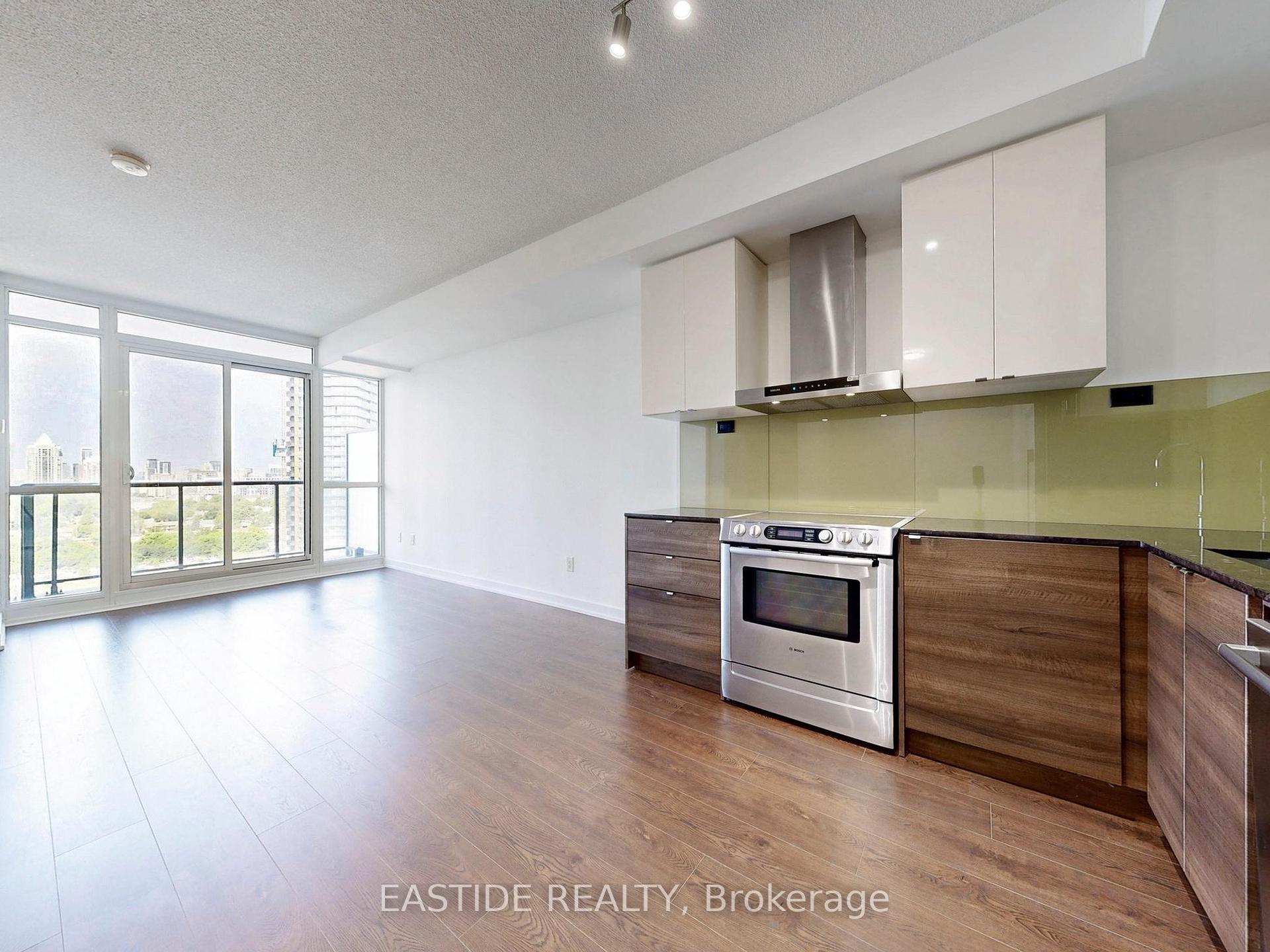 2 Bedrooms Condo at 121 Mcmahon, Toronto For sale