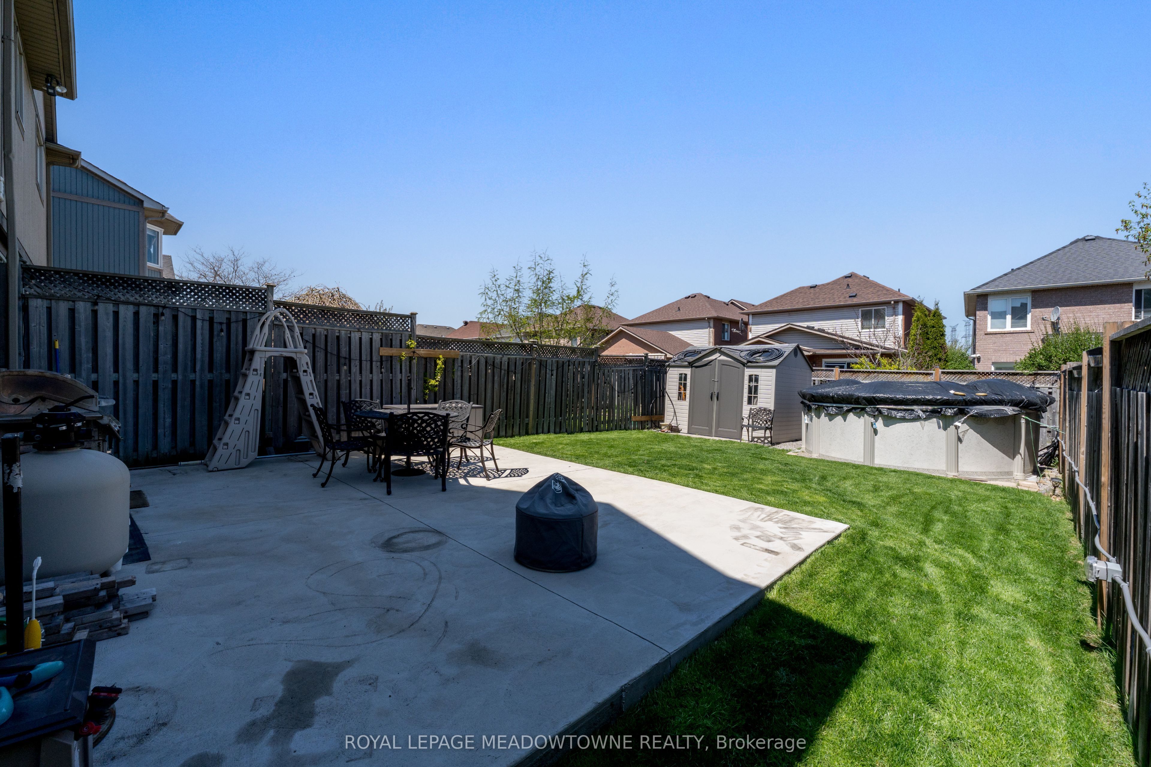 1876 Stevington Crescent