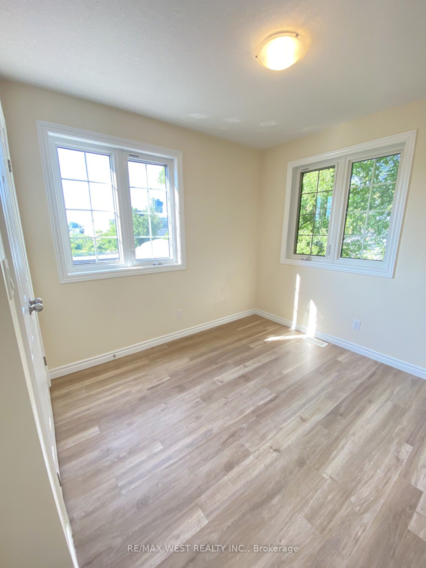 85 Gage Avenue, #6