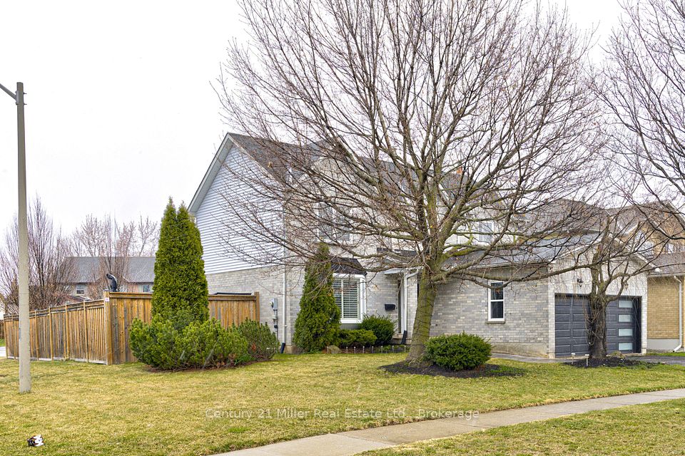 3263 Mead Crescent, Burlington, ON L7M 3N2