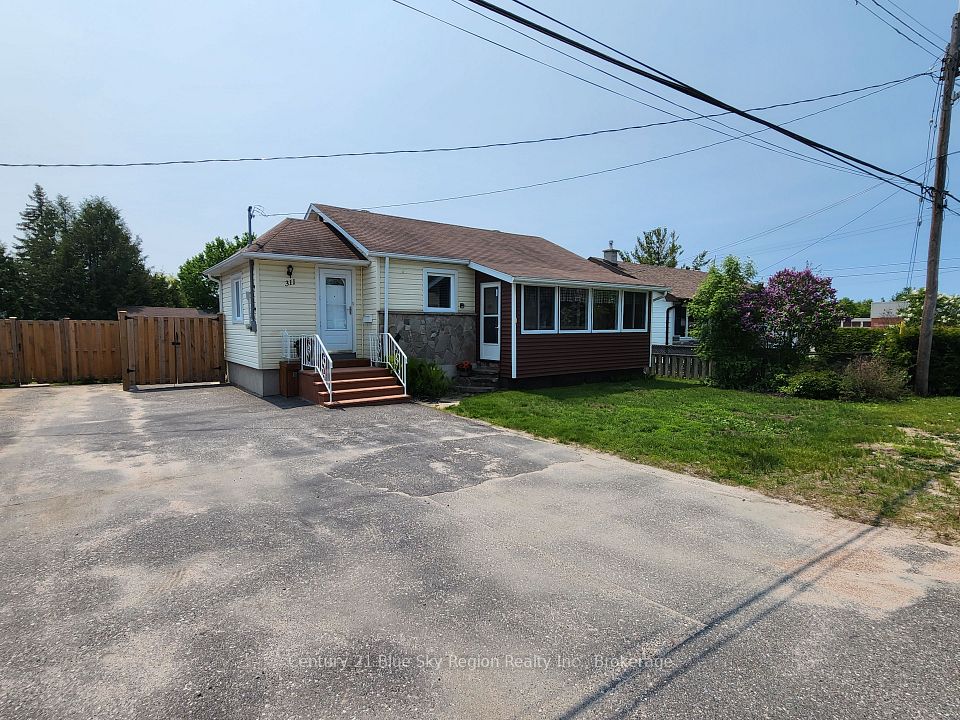 311 Albert Avenue, North Bay, ON P1B 7J8