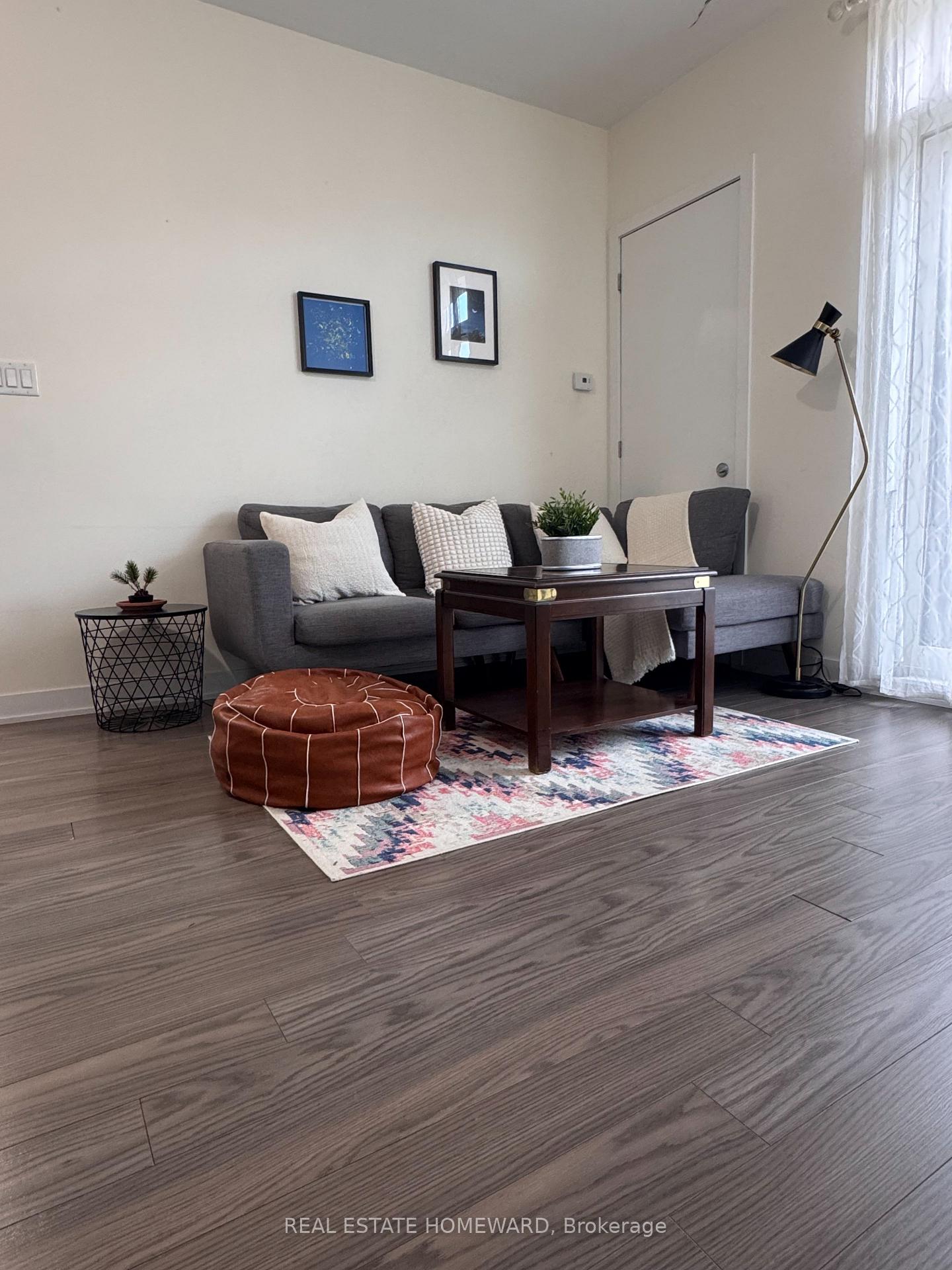2 Bedrooms Condo at 3560 St Clair Ave, Toronto For sale