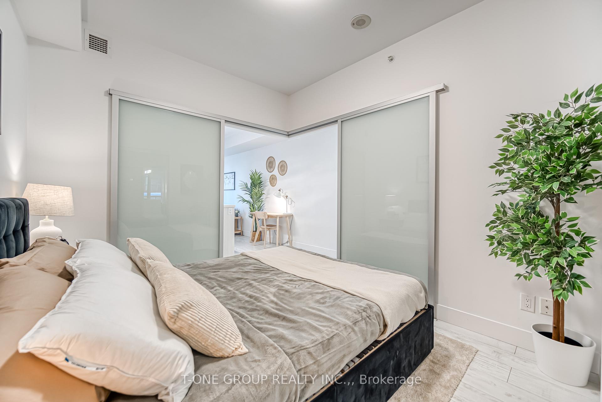 1 Bedroom Condo at 39 Sherbourne, Toronto For sale