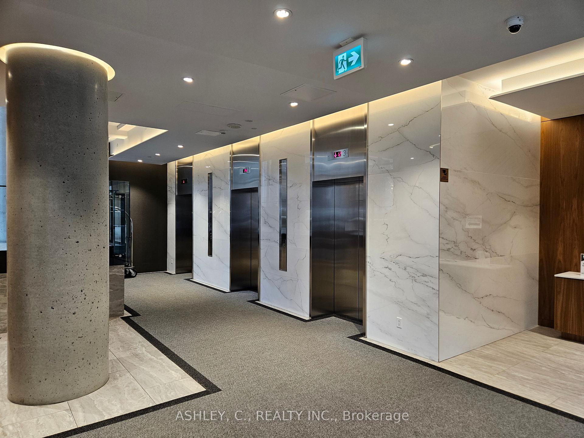1 Bedroom Condo at 99 Foxbar,  Toronto For sale