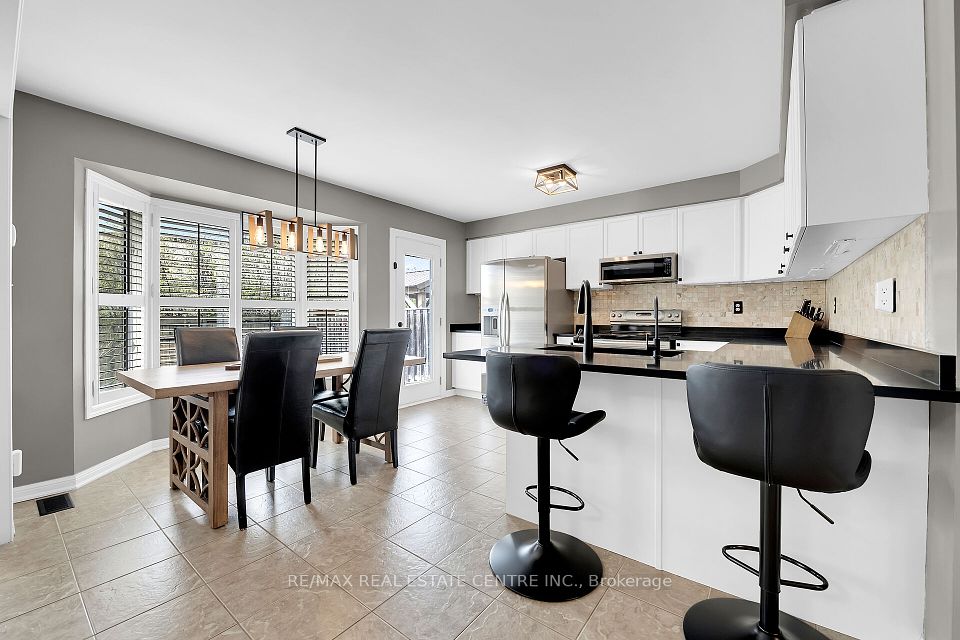 3266 MCCURDY Court, Burlington, ON L7M 0C1