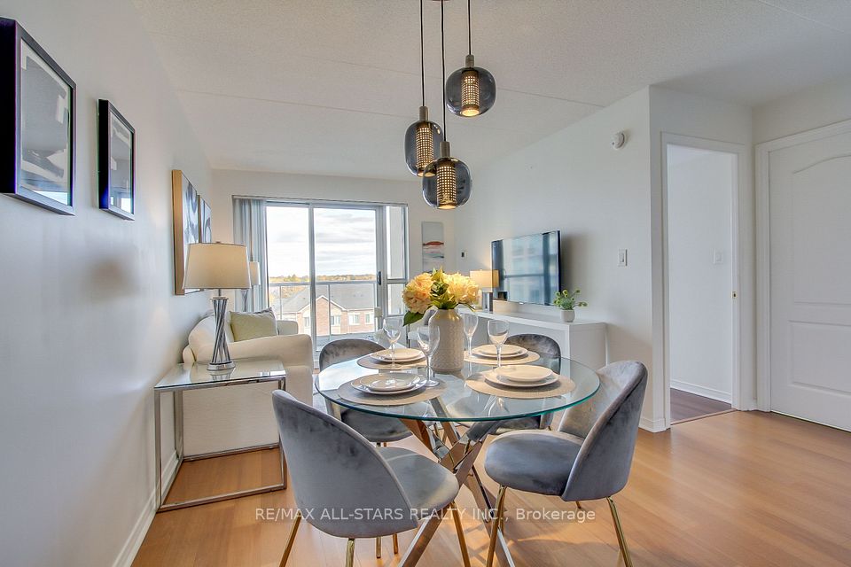 4600 Steeles