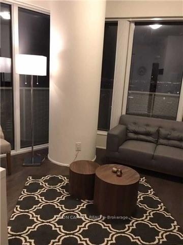 1 Bedroom Condo at 88 Harbour,  Toronto For sale