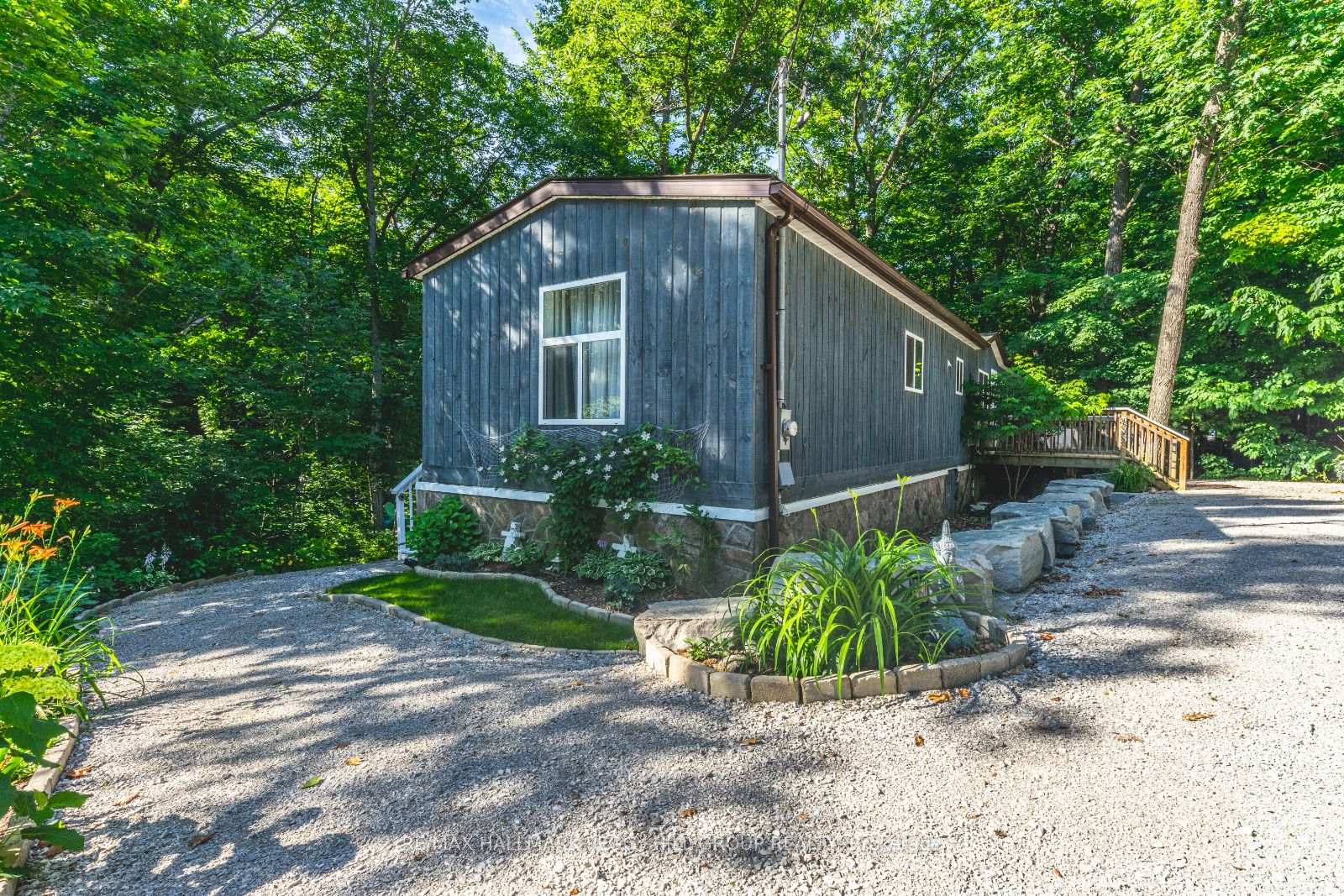 7498 Island Crescent, Ramara, ON L0K 2B0